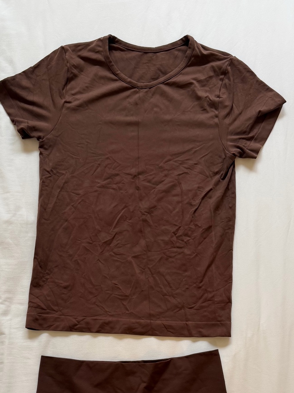 Skims Brown T-shirt in Brown